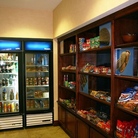 Hampton Inn & Suites Redding Extérieur photo