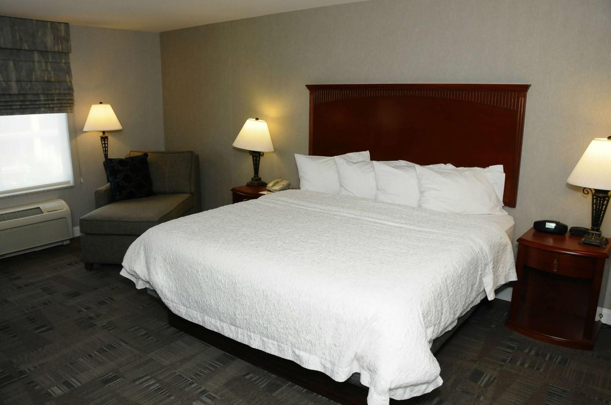Hampton Inn & Suites Redding Extérieur photo